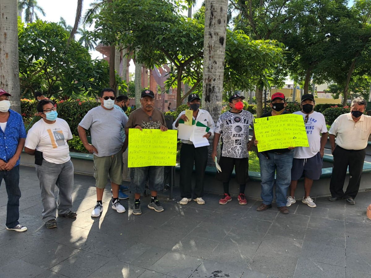 Pescadores presentan denuncia ante la Función Pública y Derechos Humanos contra funcionaria federal