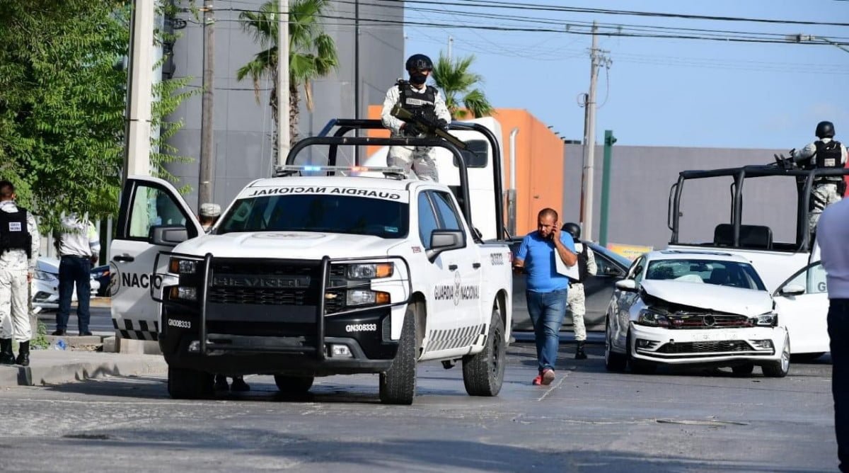 Unidad de la Guardia Nacional causa choque en Nuevo Laredo