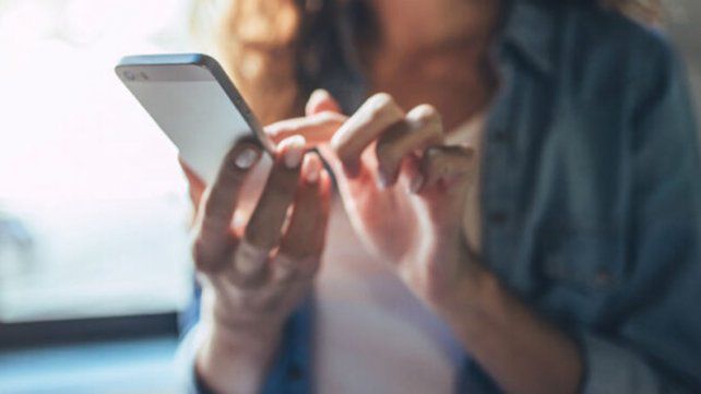 Facebook, Google, TikTok y Twitter se unen contra el acoso en línea a mujeres