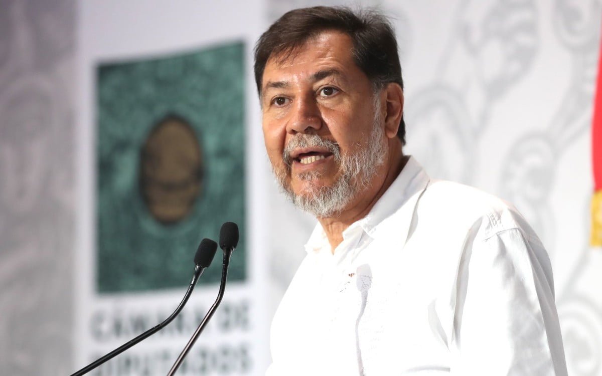 Fernández Noroña da positivo a COVID-19