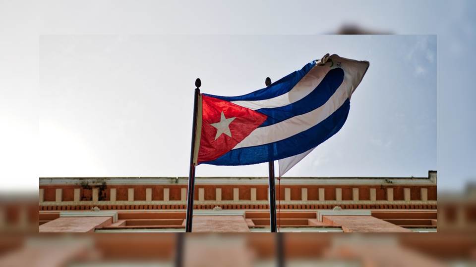 Cuba quita aranceles y límites a importación privada de comida y medicinas