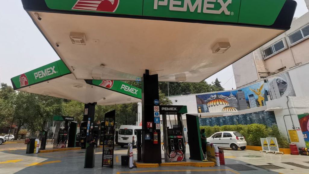 Asociación de gasolineros descarta desabasto tras la suspensión de 80 importadoras de combustible 