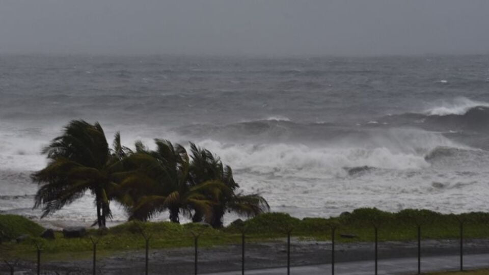 Huracán linda se intensifica y dejará fuertes lluvias al Oeste de México