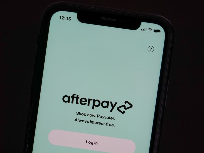 Empresa del cofundador de Twitter compra Afterpay, plataforma que fía a nuevas generaciones