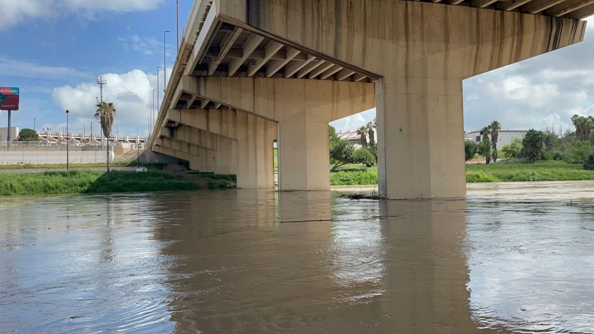 Lluvias provocan aumento del Río Bravo en #NuevoLaredo