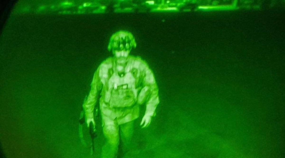 Último soldado de EEUU abandona Afganistán