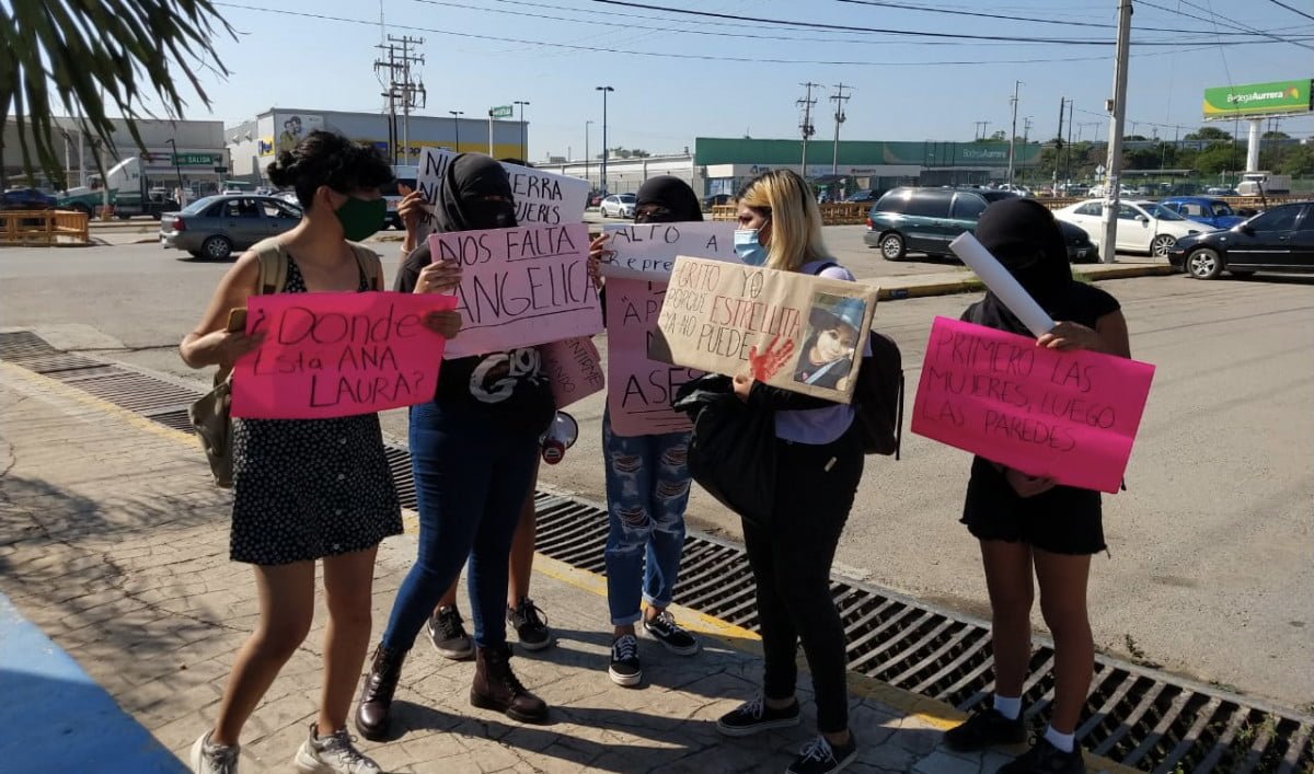 Marchan feministas en Altamira, exijen investigar a policías y personal de PC por desaparición de Ana Laura