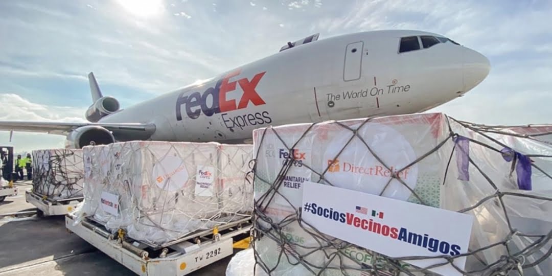 Embarque con 1 millón 750 mil vacunas de Moderna llega a México