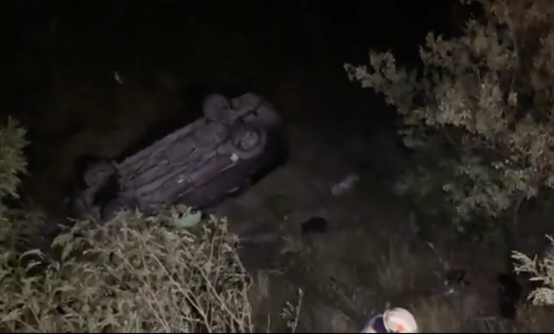 Muere aplastado por su camioneta al no usar el cinturón de seguridad
