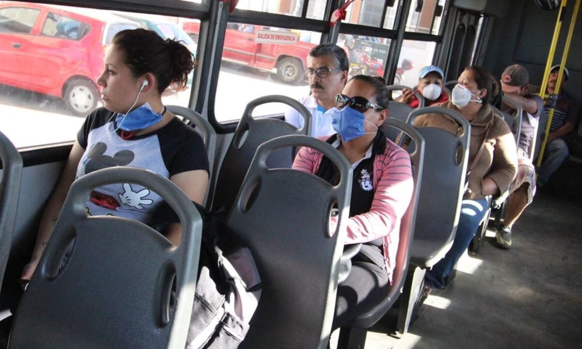 Piden se garanticen medidas sanitarias en transporte público, para el regreso a clases
