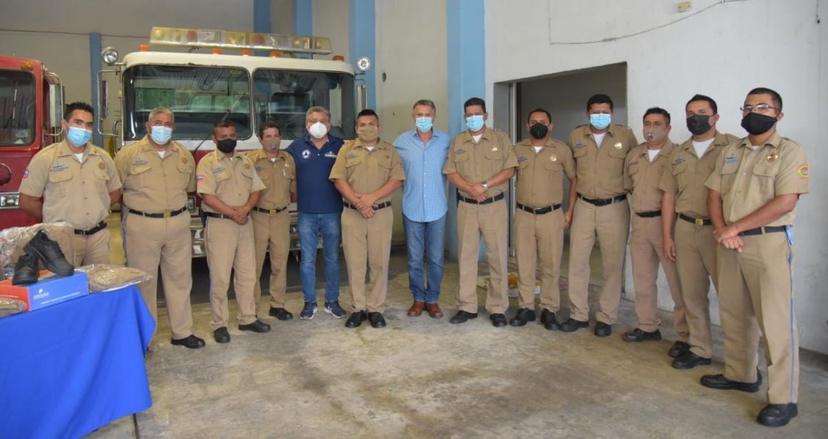 Reconoce Chucho Nader heroica labor de los Bomberos de Tampico