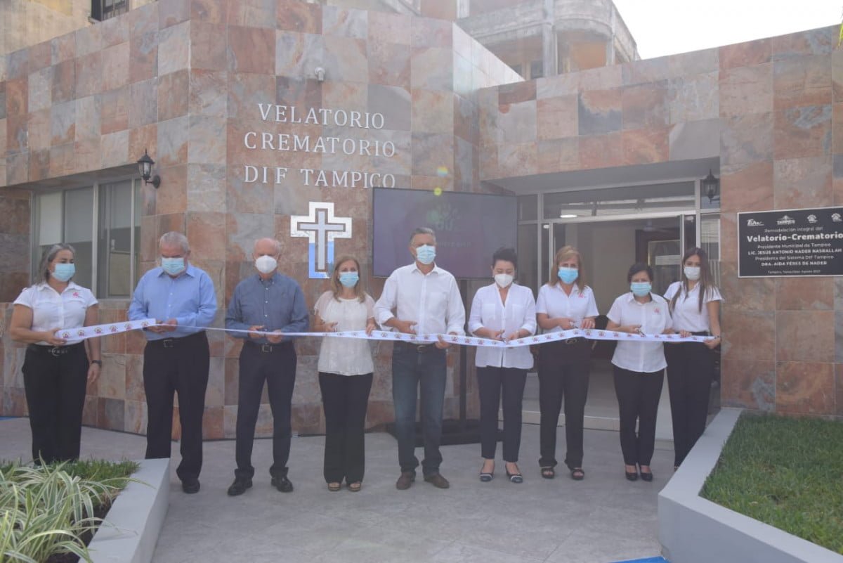 Entregan Chucho Nader y Aída Féres rehabilitación integral del Velatorio-Crematorio del Sistema DIF