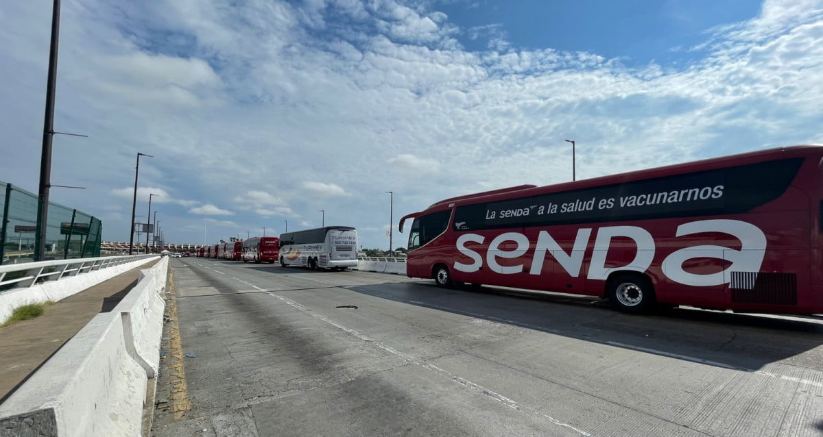 Comienza vacunación contra Covid para 25 mil regios en Laredo