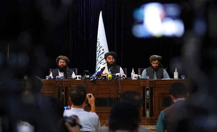 Talibanes declaran una “amnistía general” tras conquistar Afganistán