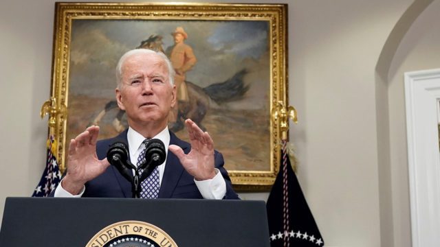 Biden afirma que EU completará retiro de Afganistán el 31 de agosto