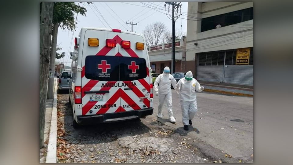 Paciente con Covid-19 fallece en su domicilio, al negarse a ser trasladado a un hospital