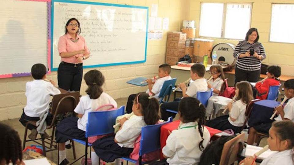 Solo con incapacidad podrán ausentarse maestros en Tamaulipas