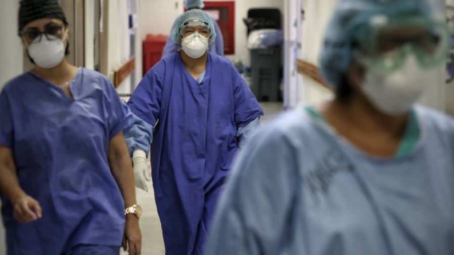 Ante el incremento en contagios y la variante Delta, personal médico exige tercera dosis