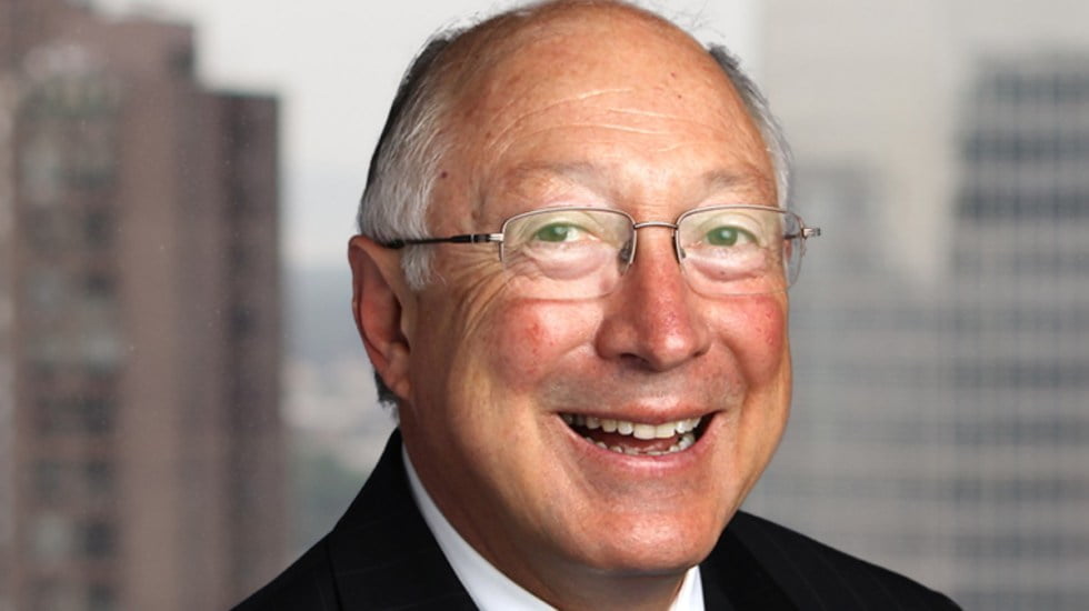 Senado confirma a Ken Salazar como embajador de EE.UU. en México