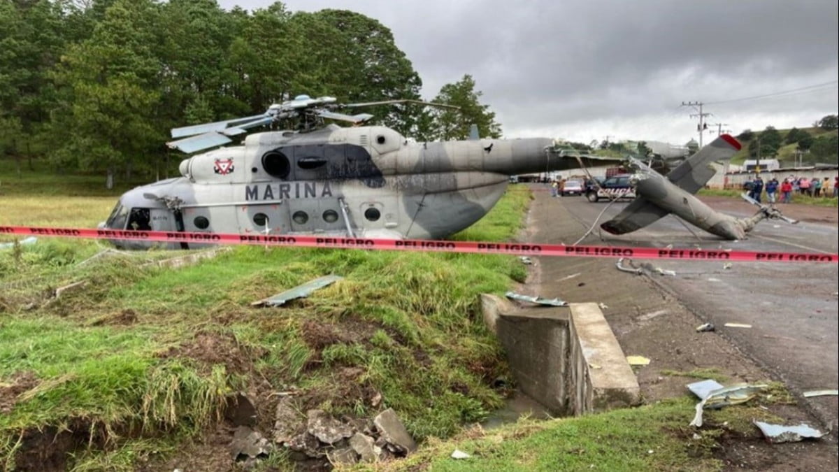 Se desploma helicóptero de la Marina; Secretario de Gobierno de Veracruz iba a bordo