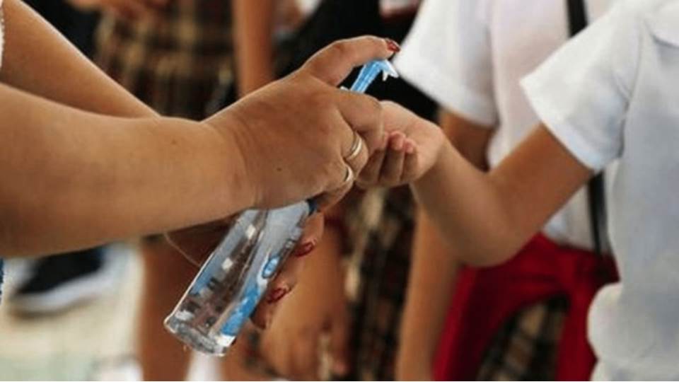 Por desinfectantes ante clases presenciales, lista de útiles escolares 30% más caros
