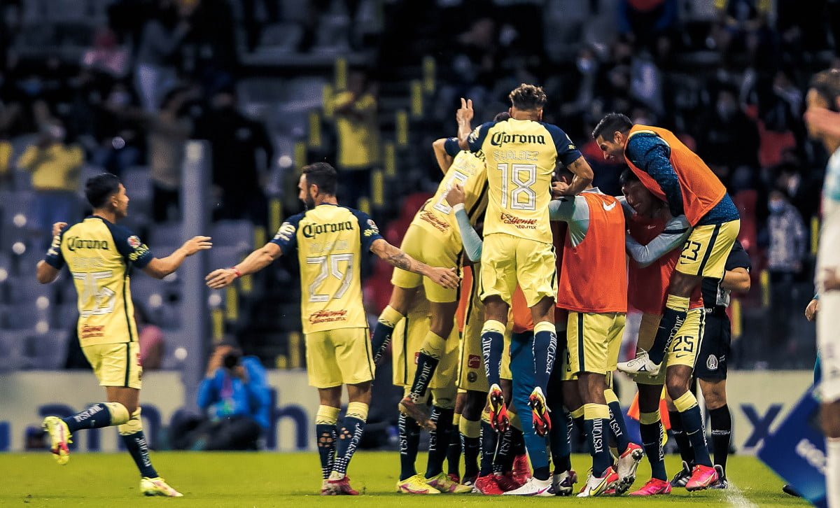 Continúa el América de líder en La Liga MX