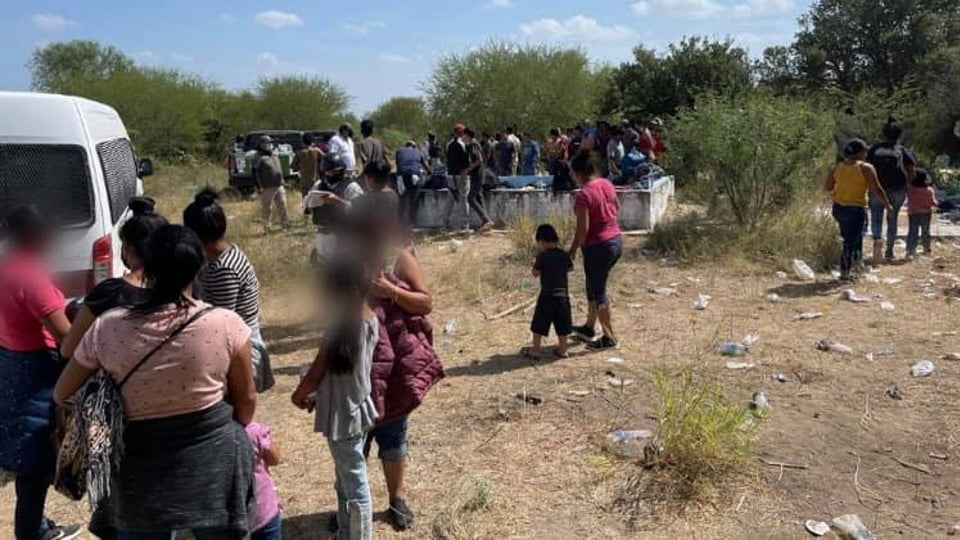 Rescatan en bodega de Camargo a 162 migrantes, llevaban 5 días sin comer
