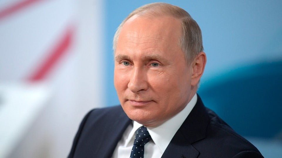 Putin en aislamiento por casos de Covid-19