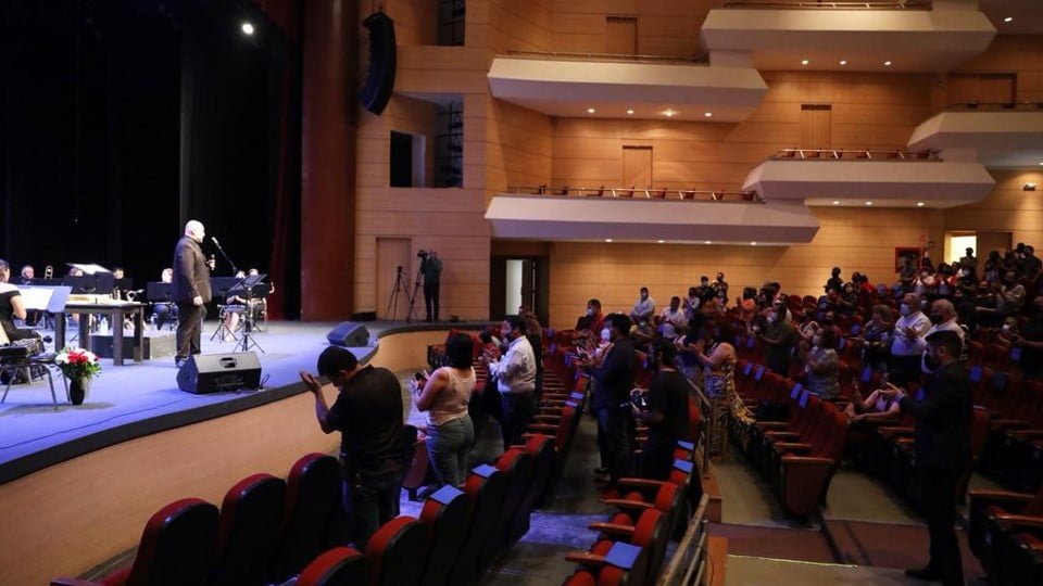 Asiste Alcalde a Concierto de Otoño  que reabre el Centro Cultural de NLD