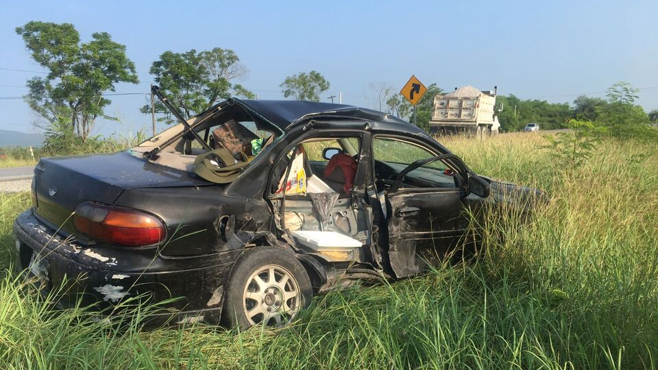 Tractocamión provoca aparatoso accidente en la carretera Mante-Antiguo Morelos