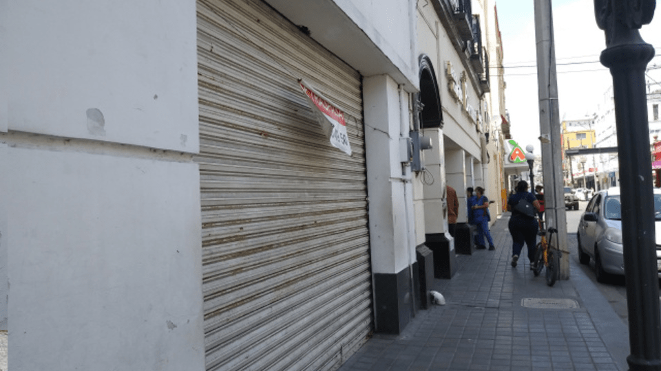 Se mantiene cerrados apróximadante 300 comercios en Matamoros
