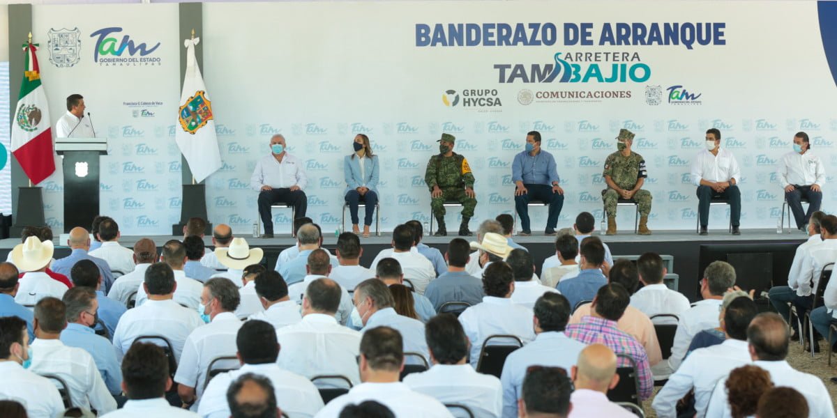 Gobernador Francisco Cabeza de Vaca da banderazo de inicio de construcción de la carretera TAM- Bajío