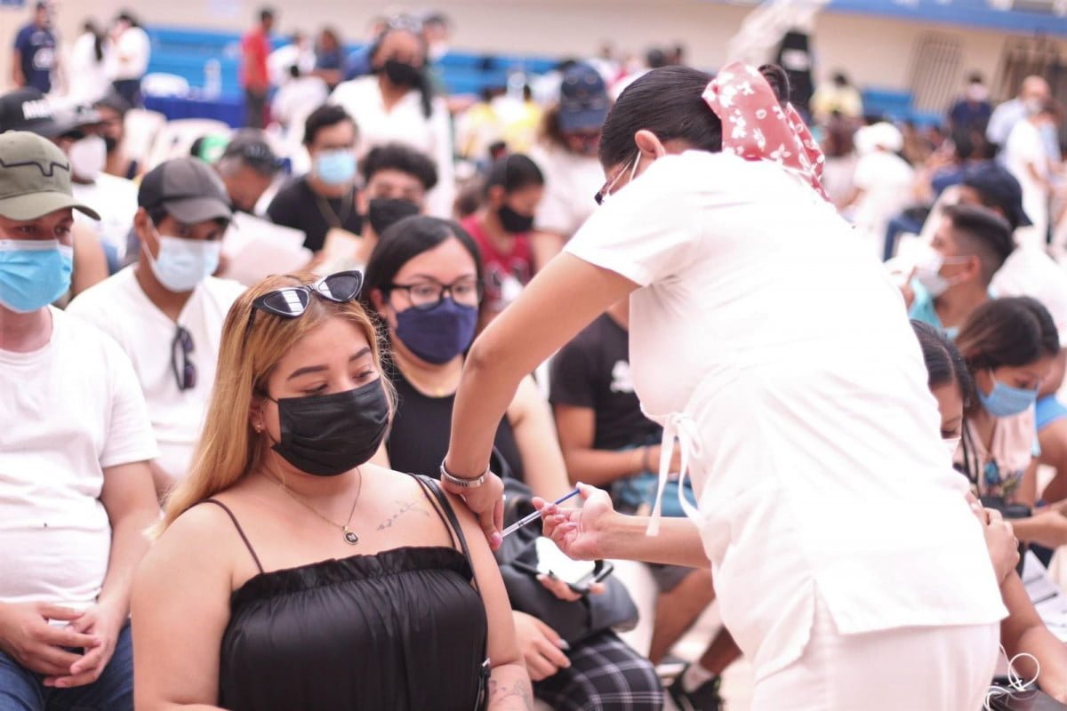En módulos de Tampico también se aplica la vacuna a jóvenes de CD Madero; de Altamira los están regresando