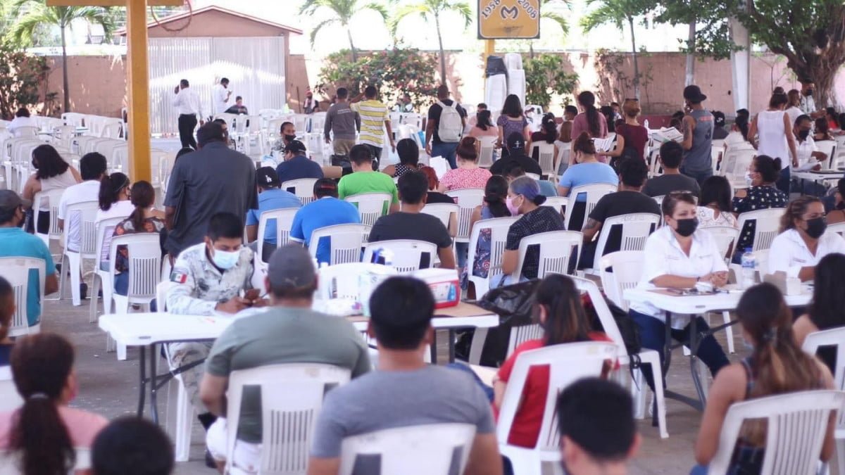 Responden a vacunación más de 300 mil jóvenes en Tamaulipas