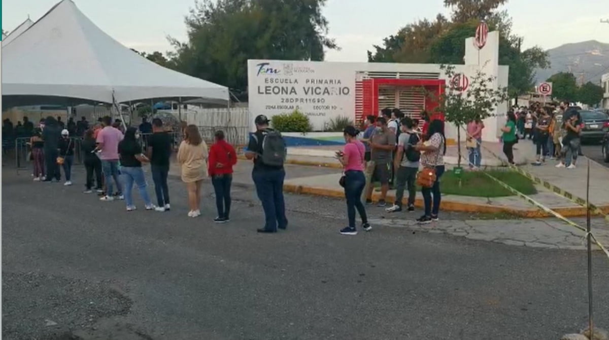 Arranca vacunación de segunda dosis a personas de de 18 a 39 años