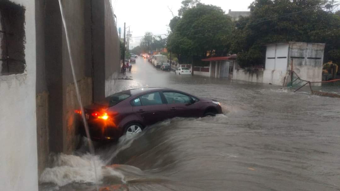 Tormenta provoca inundaciones en Ciudad Madero