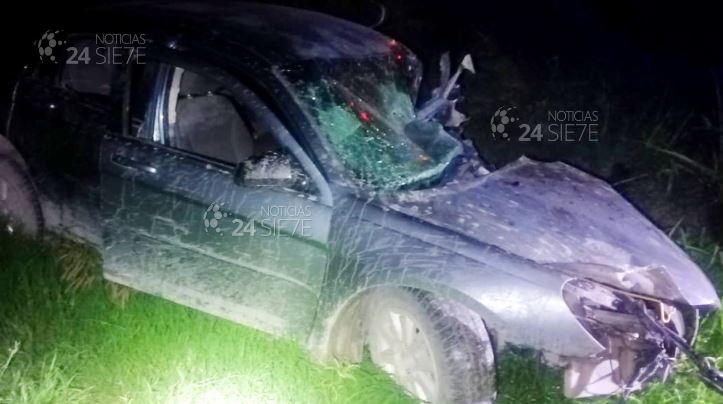 Médico muere prensado en choque múltiple; el saldo dos muertos y tres lesionados