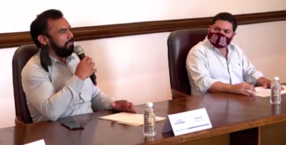 Interviene regidor Gerardo Valdez para atender exigencias de sindicalizados en Victoria