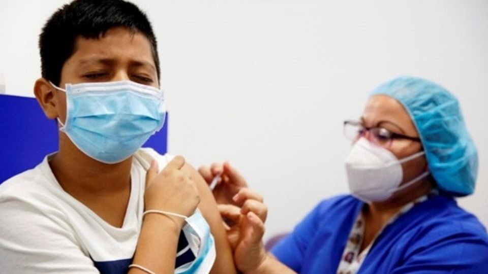 Recibirán 2.5 mdd consulados mexicanos para vacunar a latinos en Estados Unidos