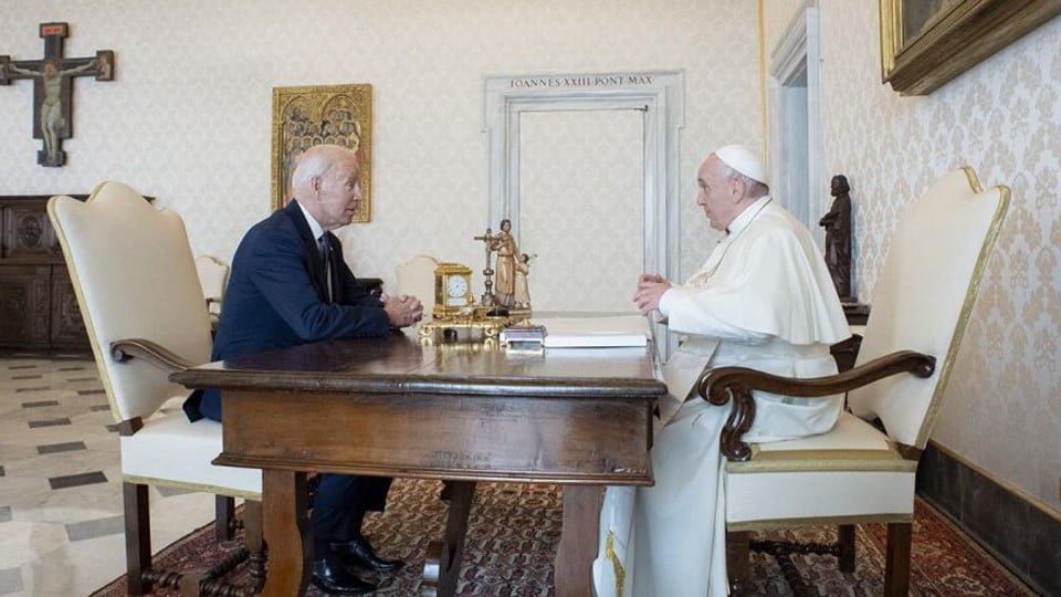 Biden se reúne con el Papa Francisco en una visita histórica al Vaticano de 75 minutos