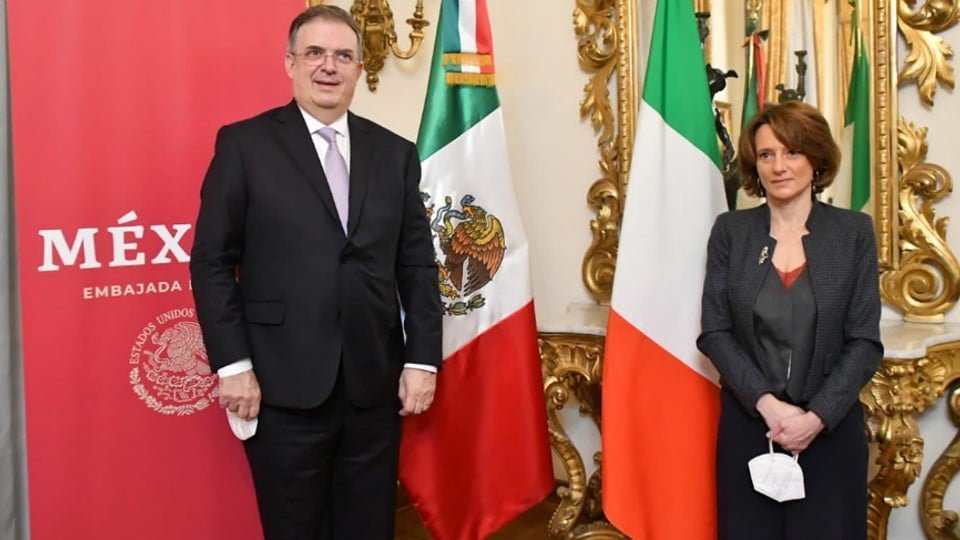 Ebrard inauguró ventanilla de salud mental para mexicanos en Italia