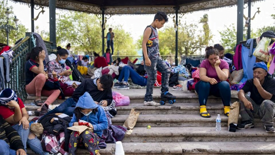 Restauranteros piden desalojar a migrantes de Reynosa