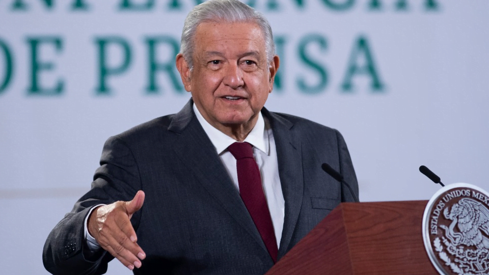 Lamentablemente la UNAM se haya derechizado: insiste AMLO