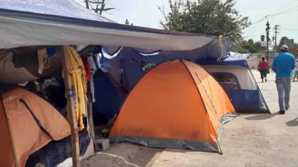 Ante posible llegada de migrantes a Reynosa, preparan plaza de la República
