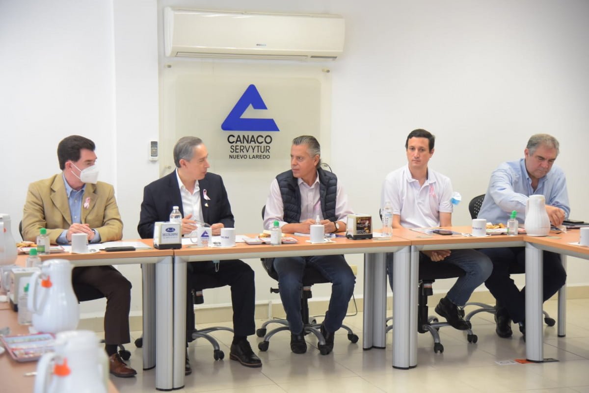 En gira por Tamaulipas Chucho Nader promueve Tampico en Nuevo Laredo