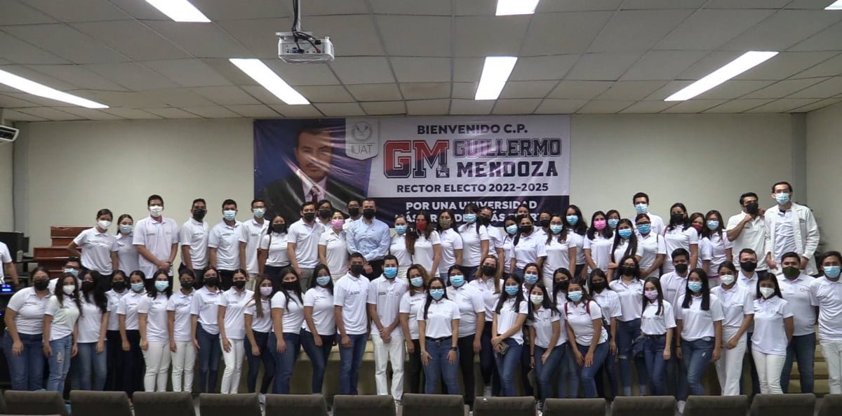 Plantea Guillermo Mendoza proyectos a la Facultad de Odontología de la UAT