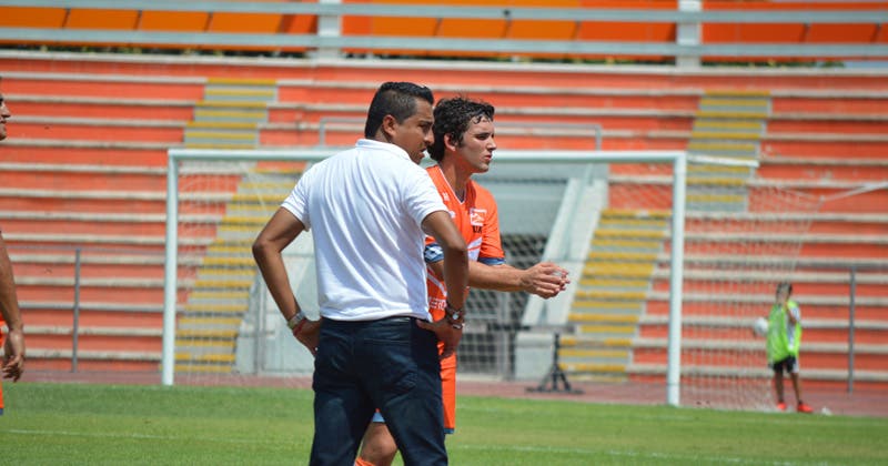 Otro cambio de Técnico en el Correcaminos, ahora llega Jorge Urbina