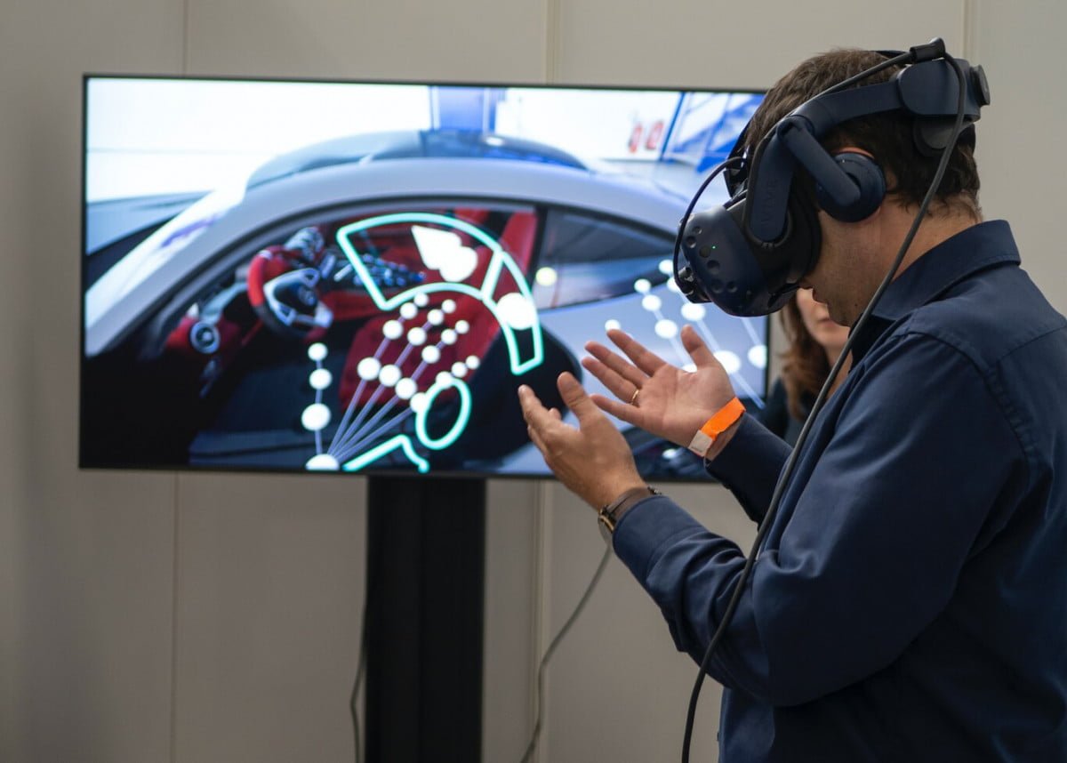 Meta (Facebook) estará creando guantes especiales para sentir objetos virtuales