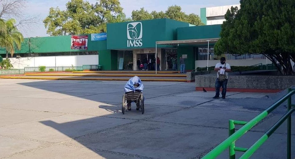 IMSS se deslinda de muerte de abuelito, dicen que familiar no avisó lo grave que iba