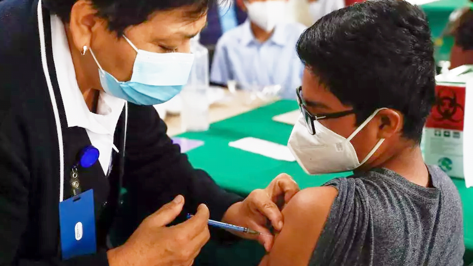 Por orden alfabético vacunación anti Covid para adolescentes en Tamaulipas, inicia este lunes
